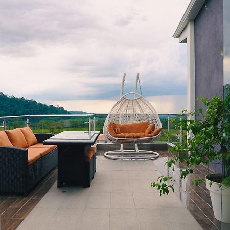 The View Hotel Cumanda  Exterior foto